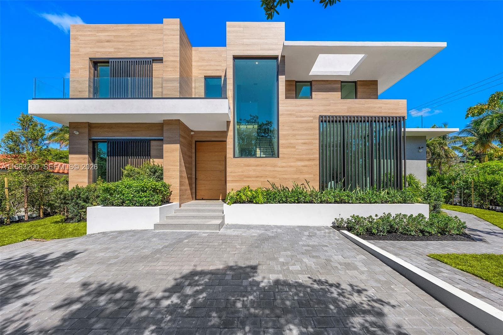 4430 Nautilus Dr, Miami Beach FL 33140