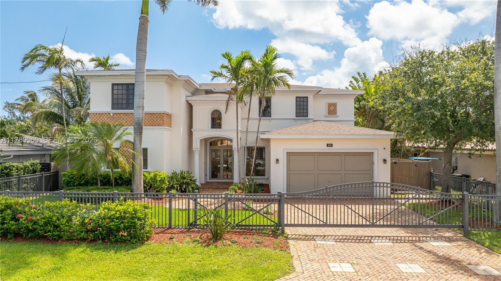 260 NE Wavecrest Ct, Boca Raton FL 33432