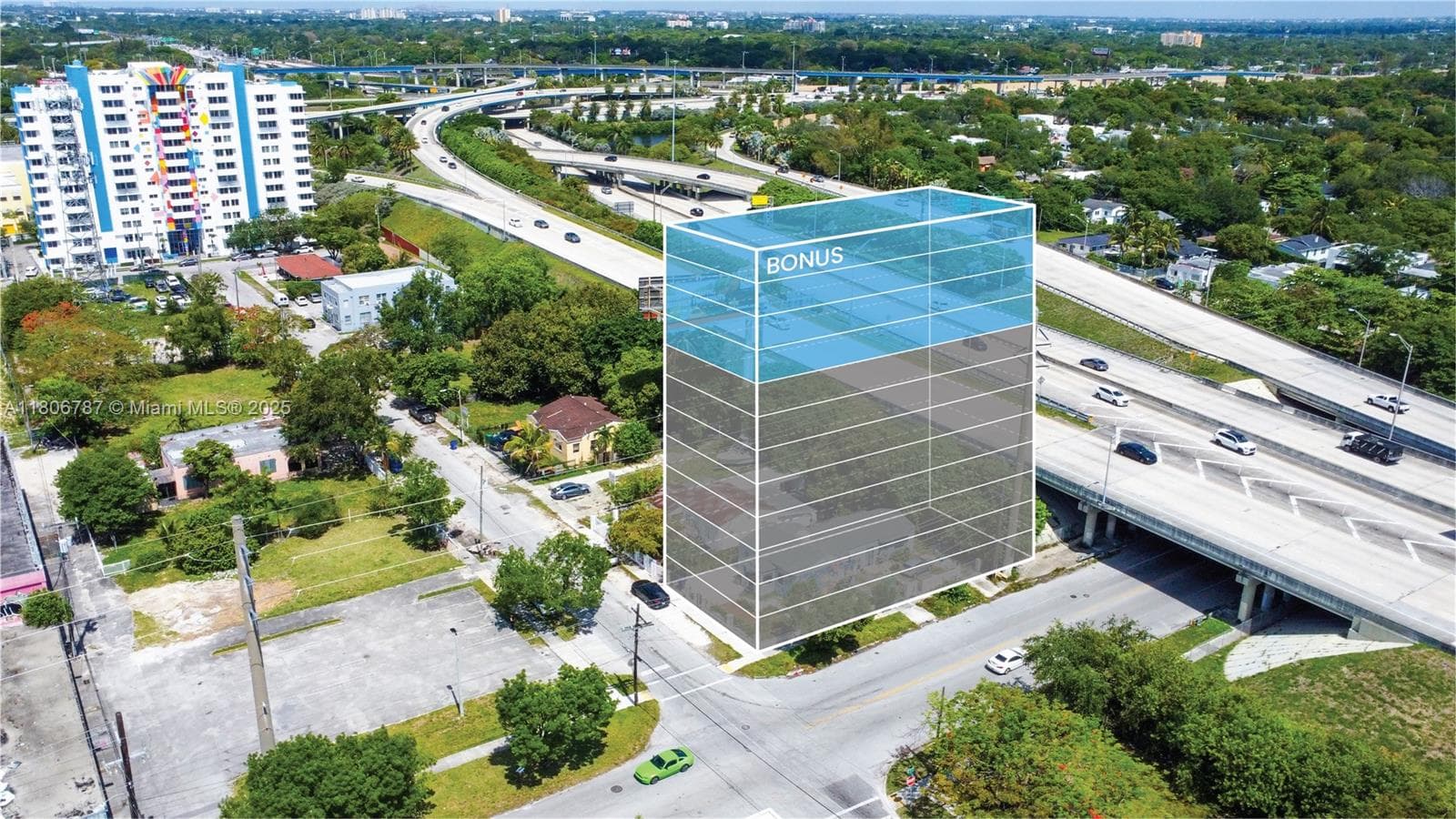301 NW 37th St, Miami FL 33127