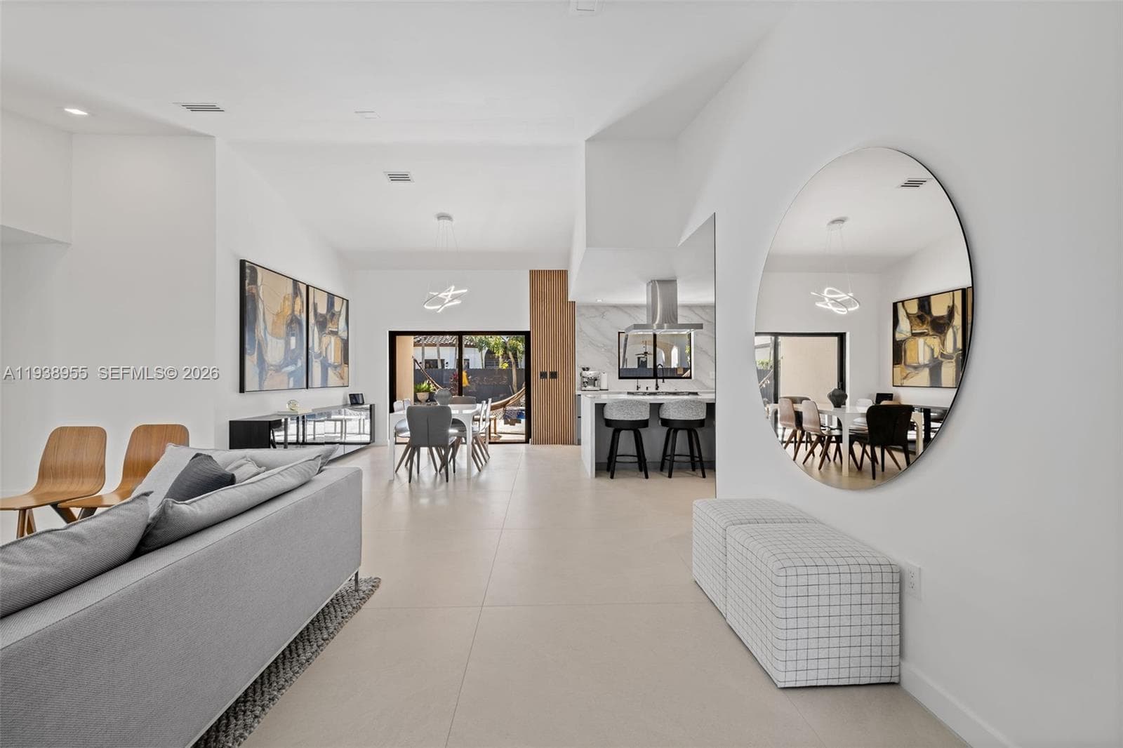 7910 NW 169th Ter, Miami Lakes FL 33016