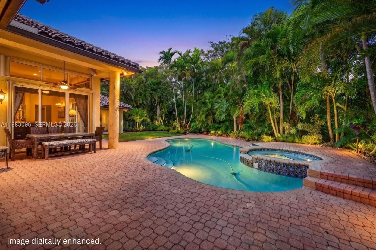 1083 SW 156th Ter, Pembroke Pines FL 33027
