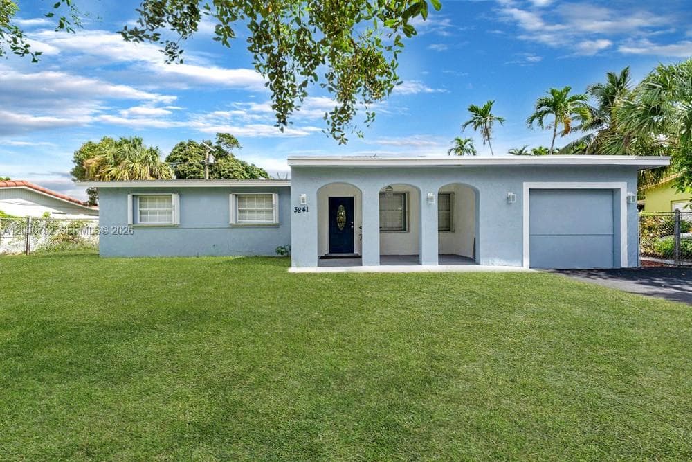 3841 NW 7th Pl, Lauderhill FL 33311