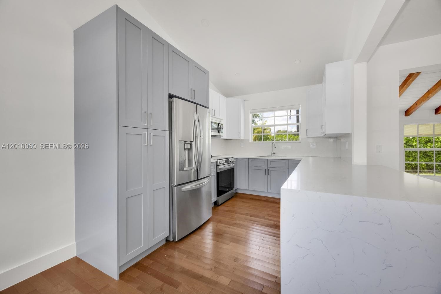 6065 N Waterway Dr, Miami FL 33155