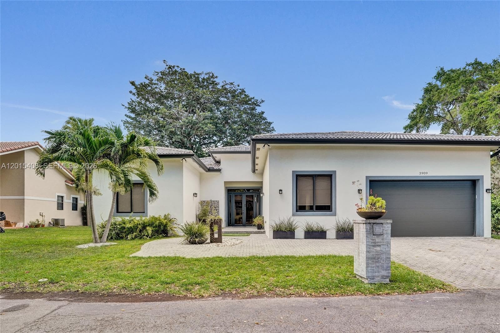 3909 SW 54th Ct, Dania Beach FL 33312