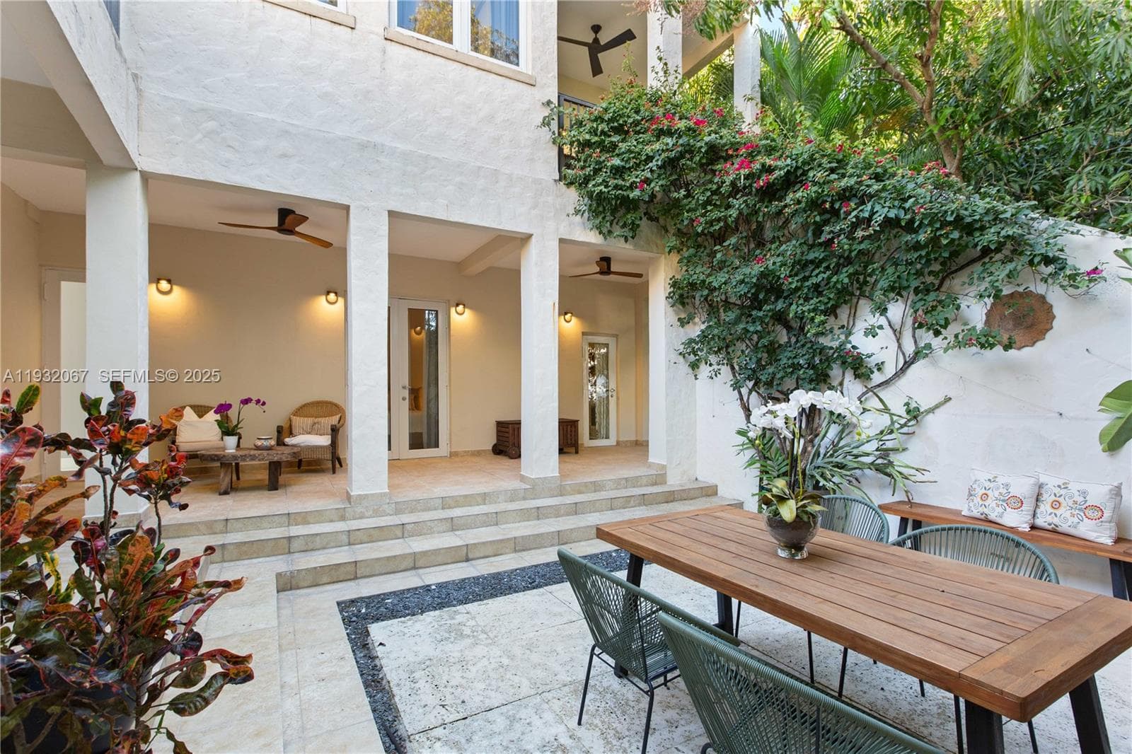 737 Alhambra Cir, Coral Gables FL 33134
