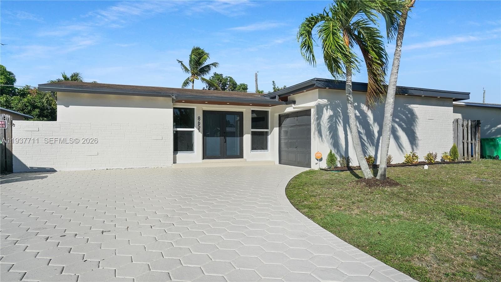 8651 NW 24th St, Sunrise FL 33322