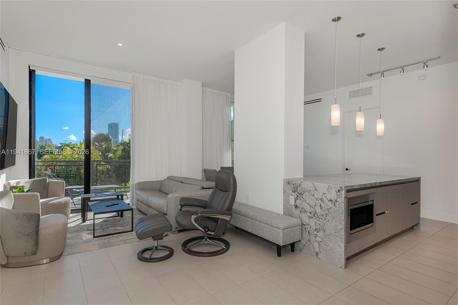 1030 15th St # 214, Miami Beach FL 33139