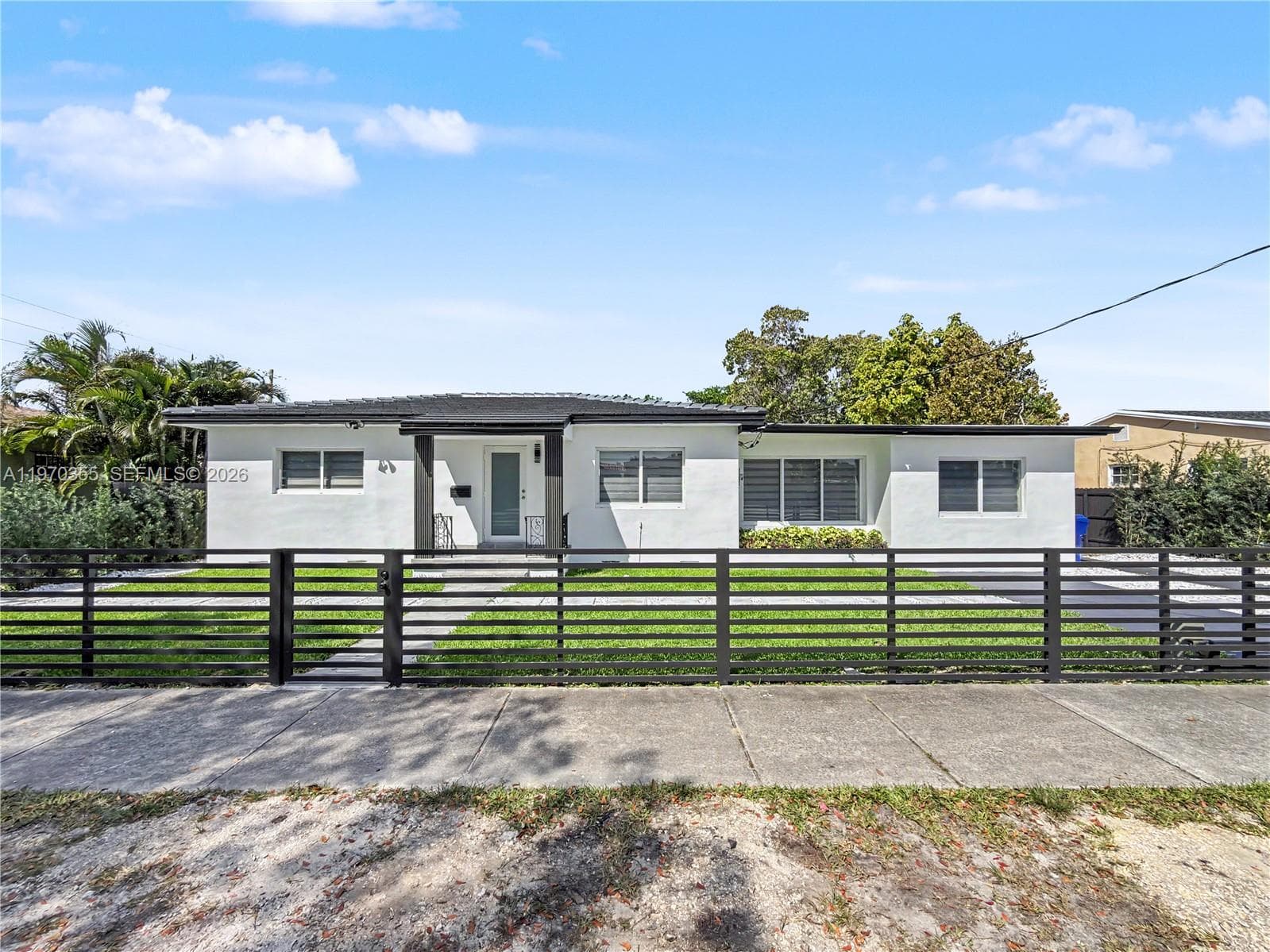 1530 SW 24th Ave, Miami FL 33145