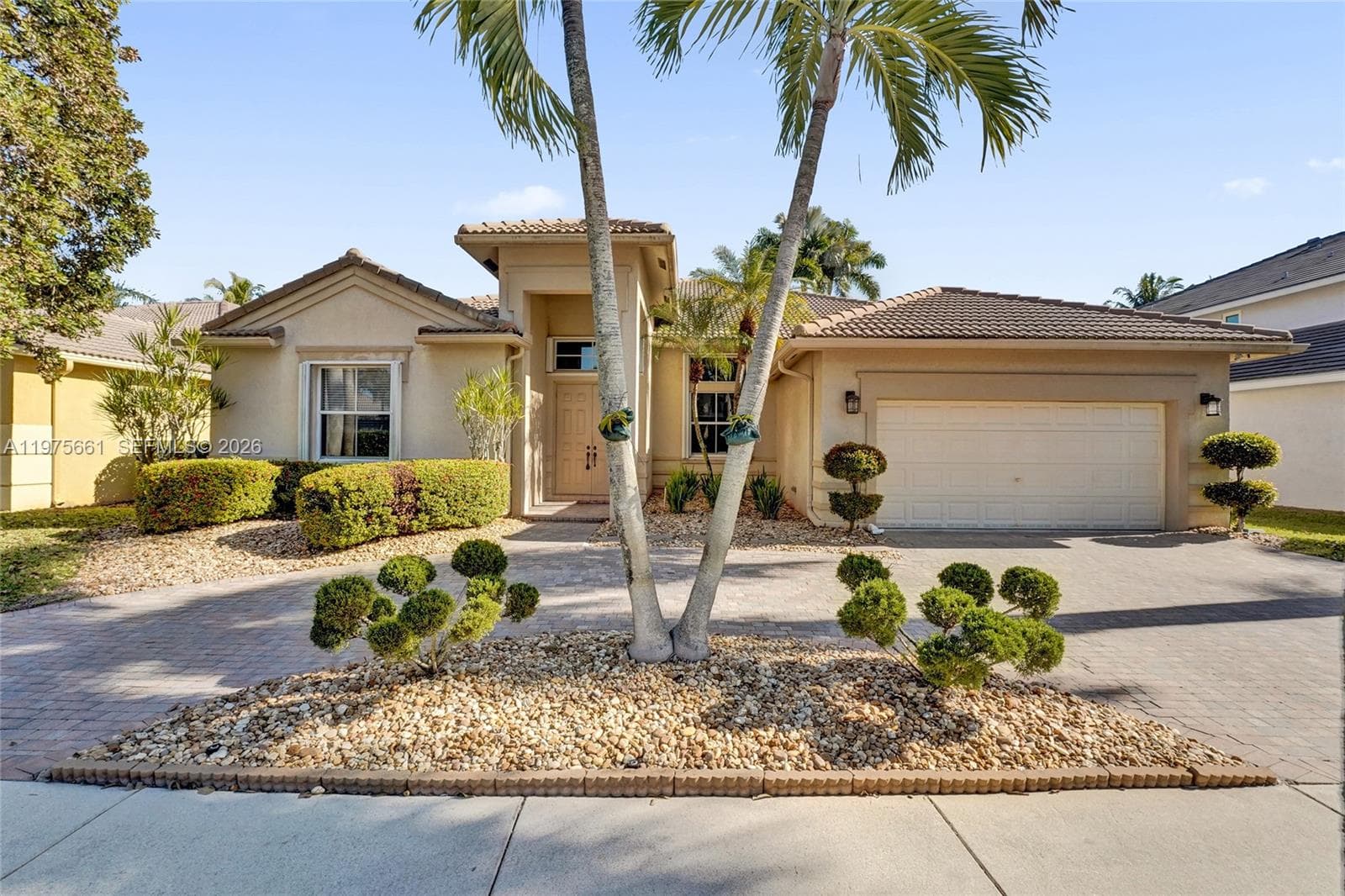 2458 Greenbrier Ct, Weston FL 33327