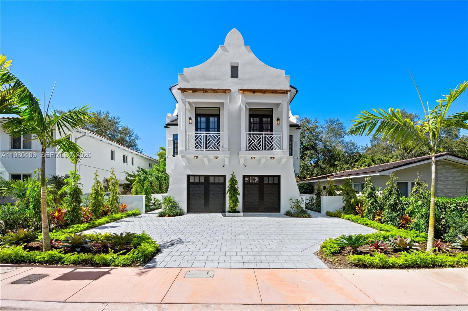 2710 S Le Jeune Rd, Coral Gables FL 33134