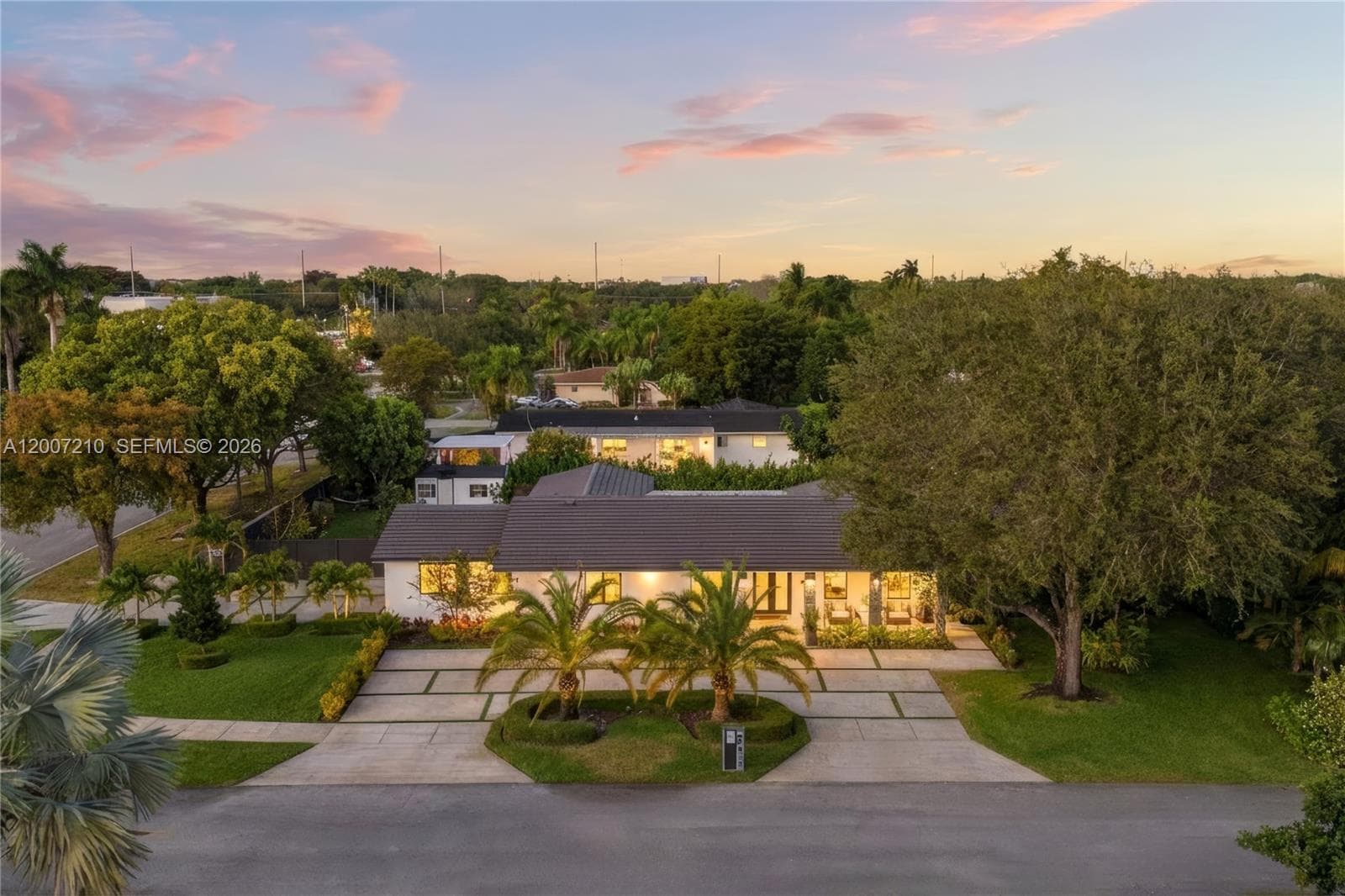 8625 SW 147th St, Palmetto Bay FL 33158