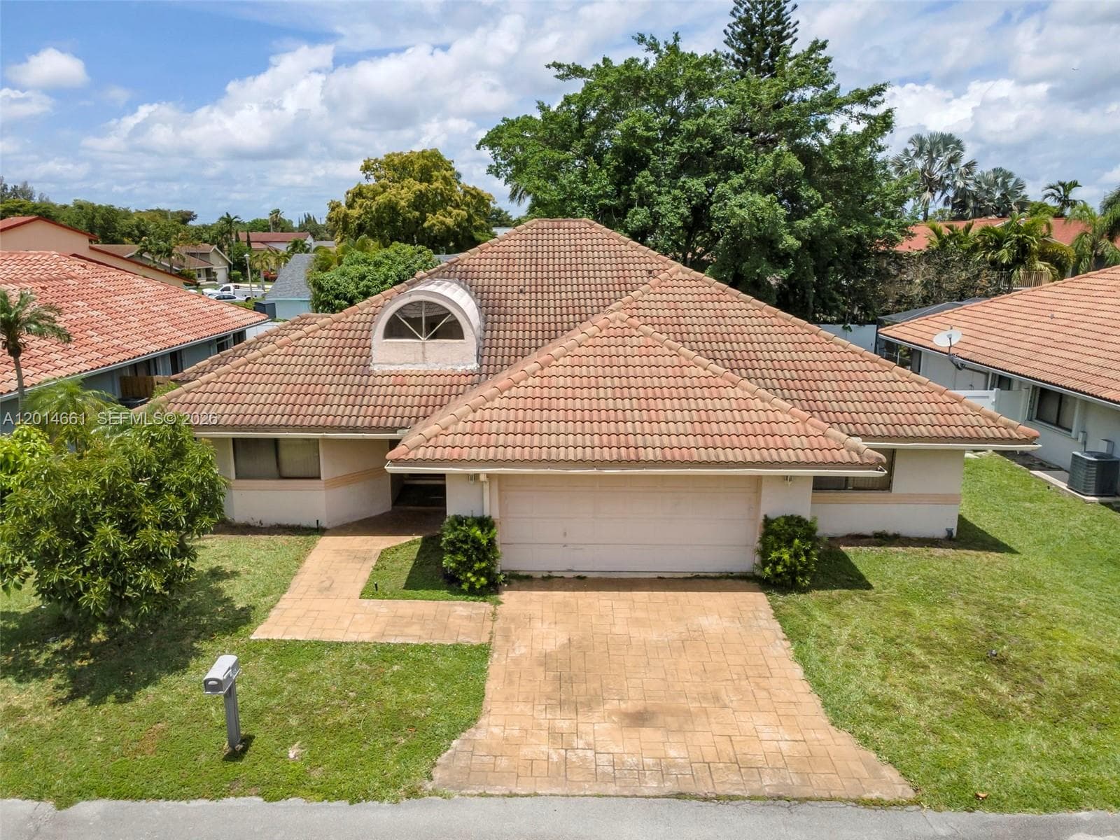 7451 NW 40th St, Lauderhill FL 33319